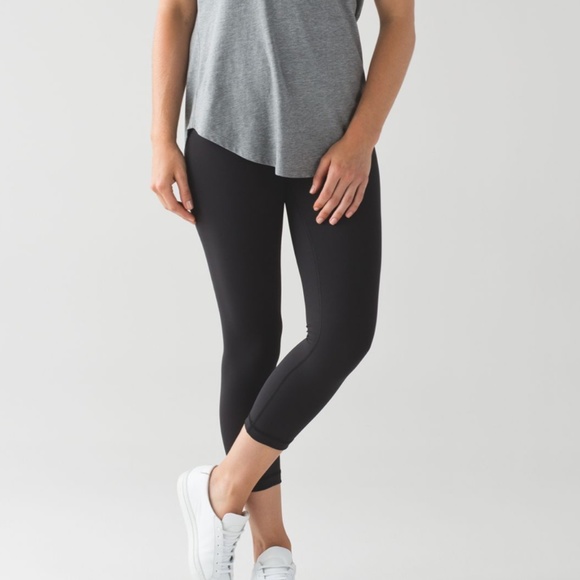 lululemon athletica Pants - Wunder Under Original Lulu Crops - S6